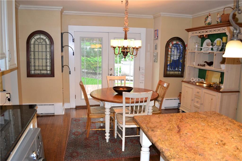 301 Overdale Road Pittsburgh, PA 15221 - Photo 10 of 25 Dining room