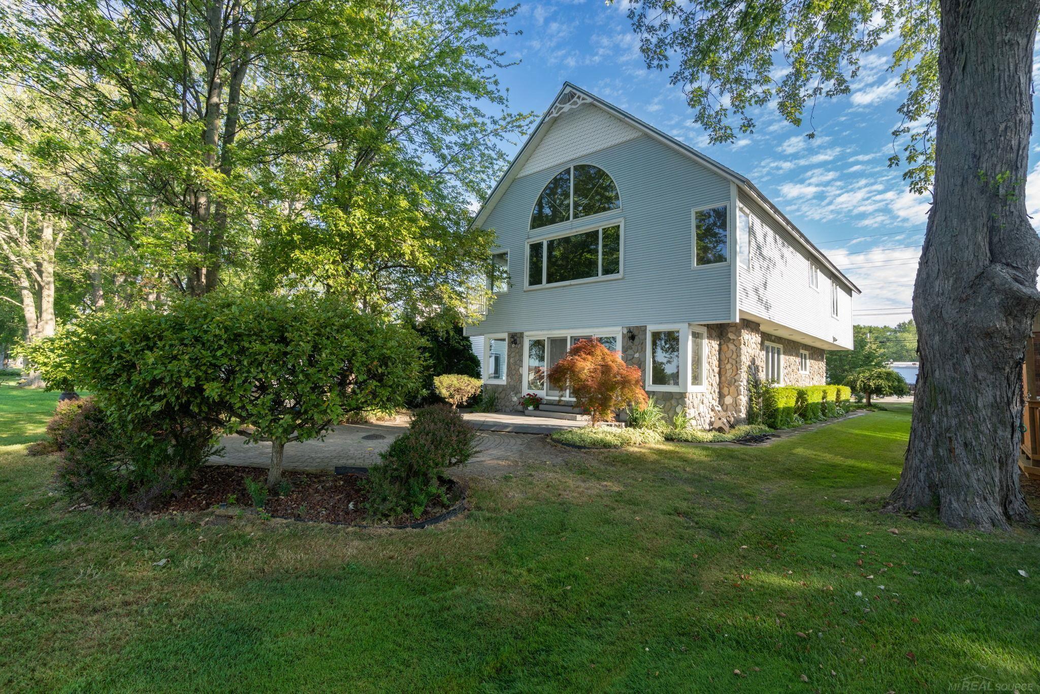 4577 Pointe Tremble Road Algonac, MI 48001 - Photo 10 of 60 50084782-9.JPG