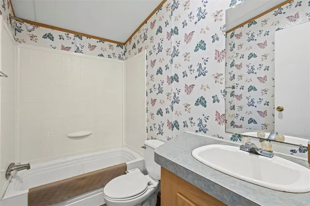 a view of an ocean beach