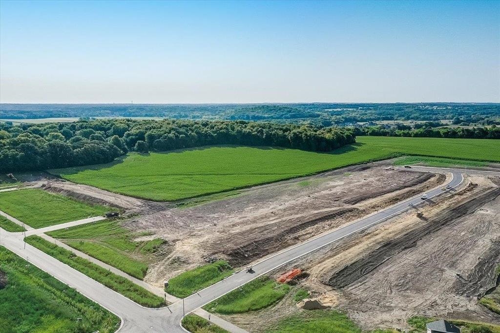 L412 Bear Tree DeForest, WI 53532 - Photo 9 of 36