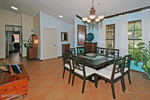 576 Valley Forge Road North Neptune Beach, FL 32266 - Photo 4 of 24 dining room
