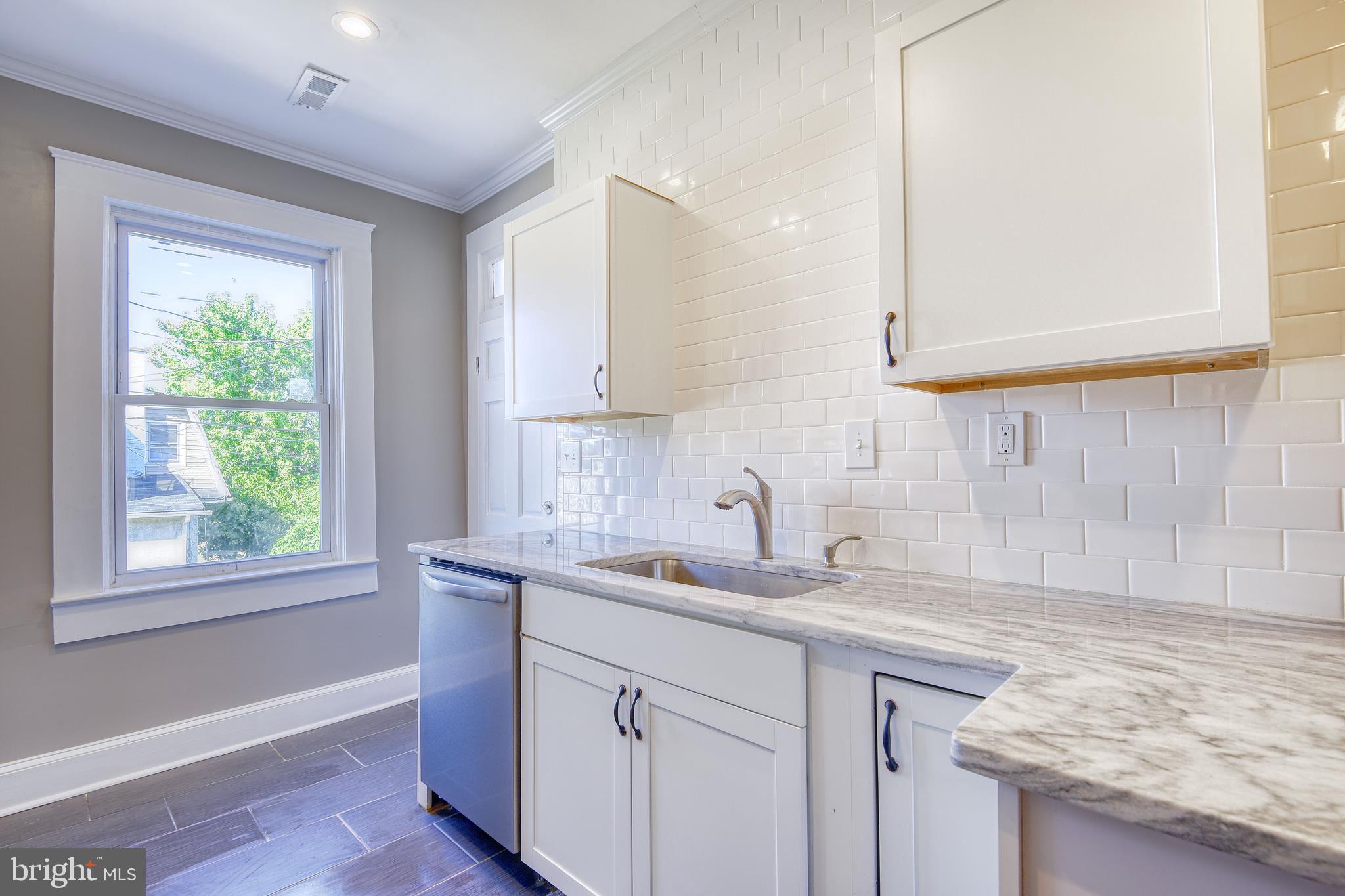 4606 Belair Road Baltimore, MD 21206 - Photo 10 of 25