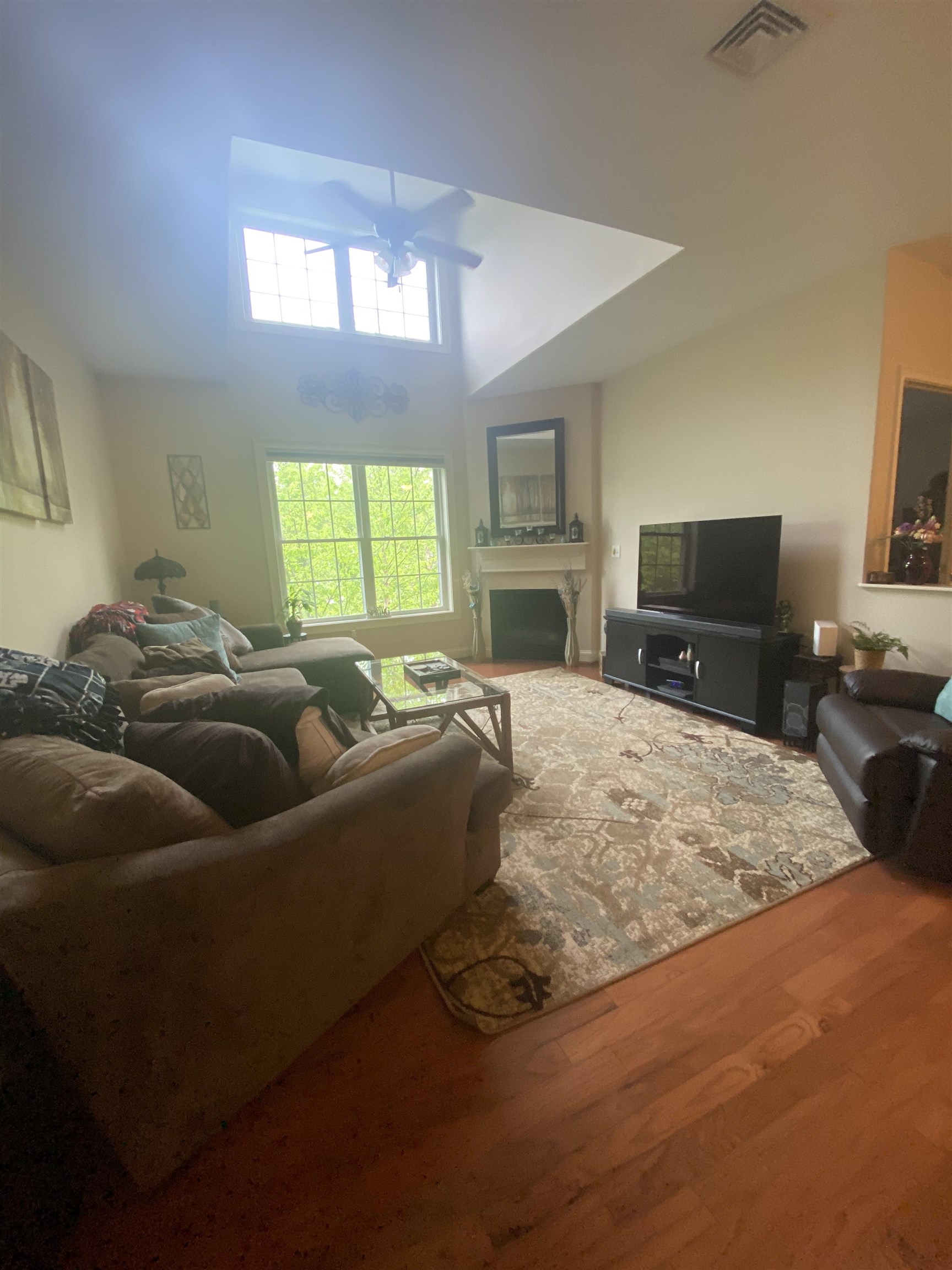 55 Roundabout Way, Unit 6 Manchester, NH 03102 - Photo 2 of 32