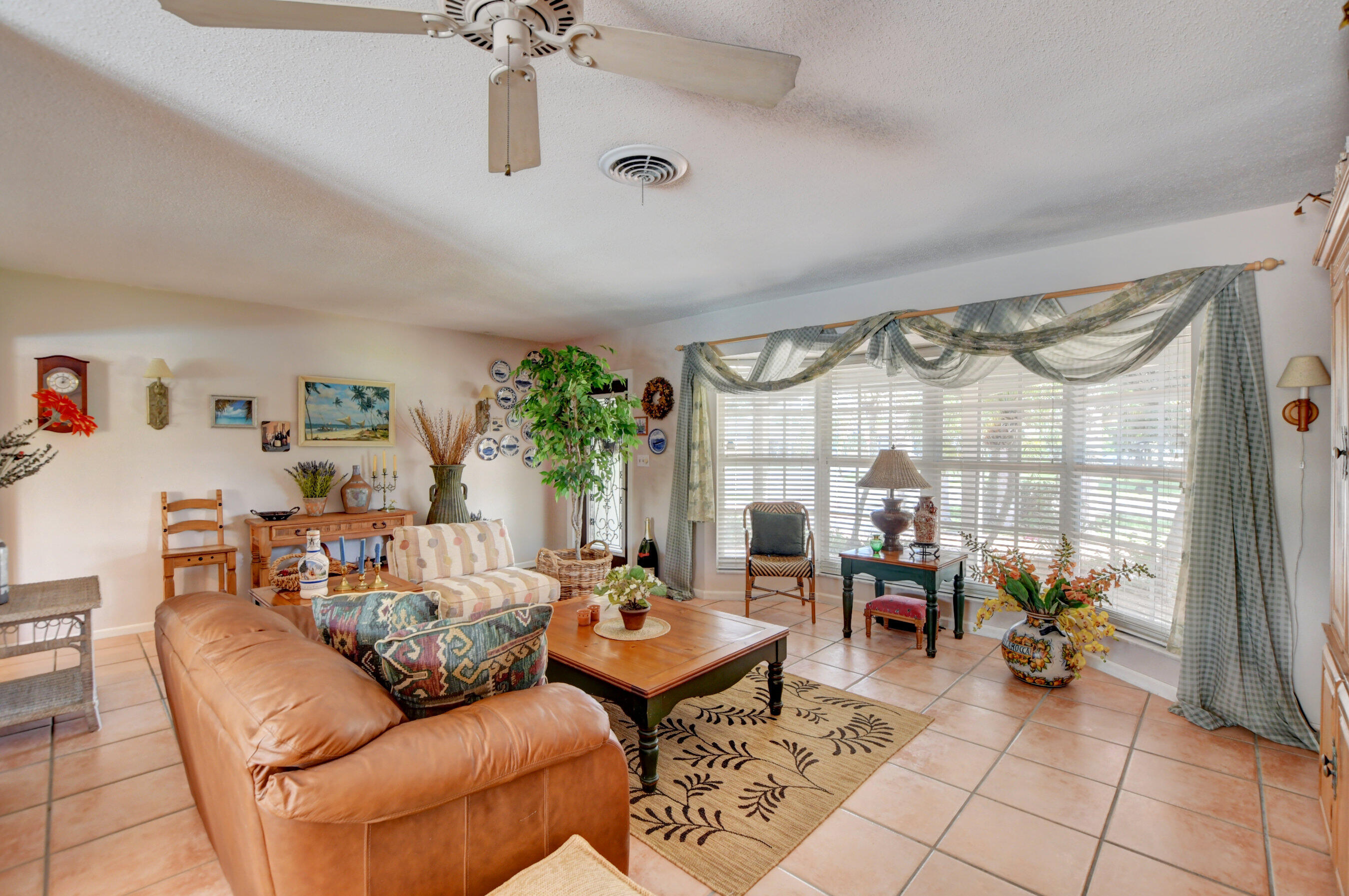 1370 Southwest 11th Street Boca Raton, FL 33486 - Photo 8 of 53 07_ebf_2047and4more