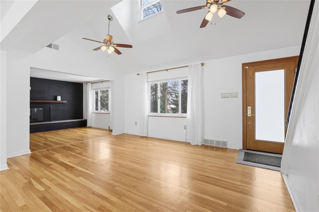 8468 Peebles Road Pittsburgh, PA 15237 - Photo 6 of 49