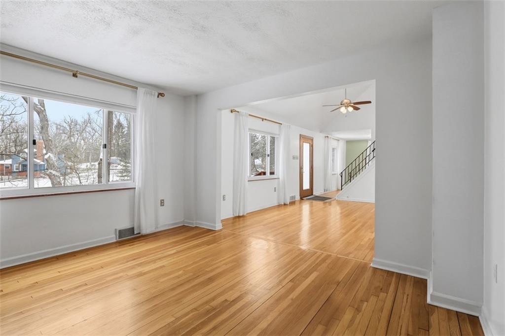 8468 Peebles Road Pittsburgh, PA 15237 - Photo 10 of 49