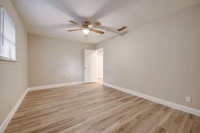 $1,695 | 3912 Lakewood Drive, Lake Worth, TX 76135