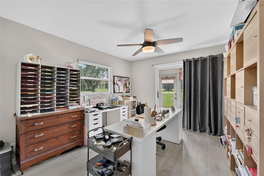 102 Cambridge Trail, Unit 220 Sun City Center, FL 33573 - Photo 21 of 35 Gallery Image 21