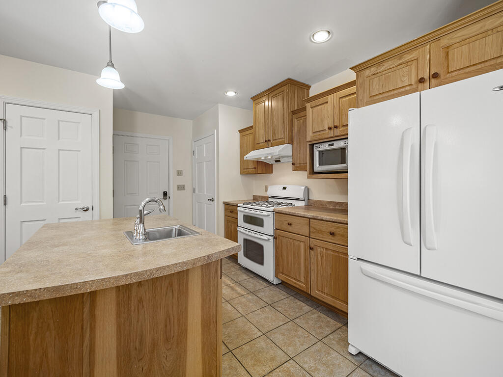 280 Pond Road Mount Vernon, ME 04352 - Photo 8 of 44 Center island with sink