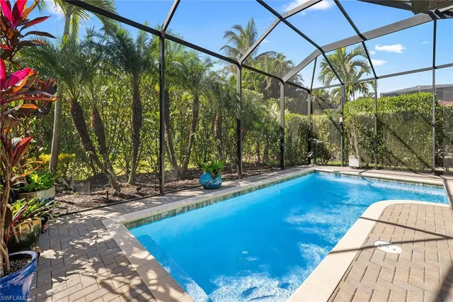 $595,000 | 1286 Manado Drive, Naples, FL 34113