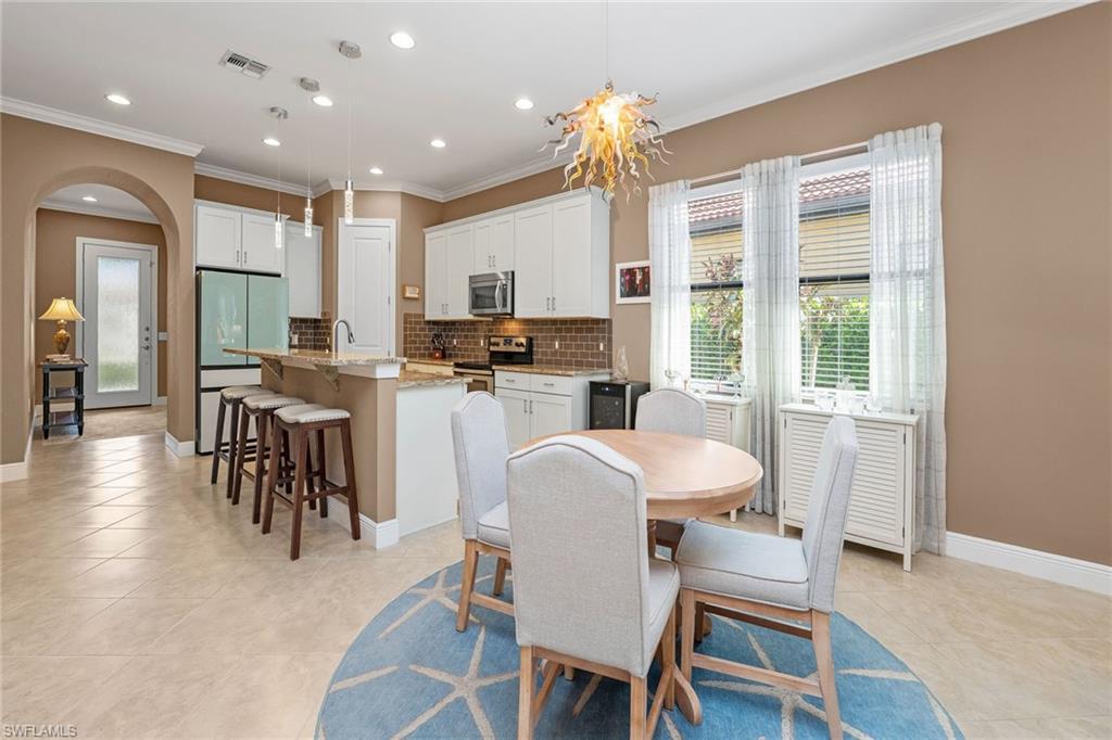 1286 Manado Drive Naples, FL 34113 - Photo 12 of 43