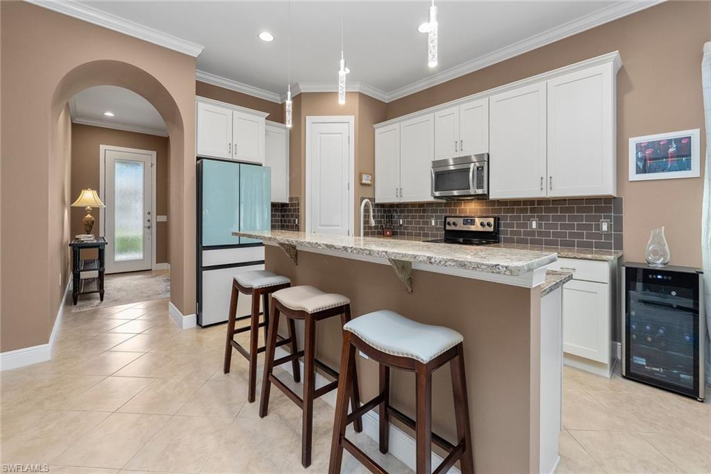 1286 Manado Drive Naples, FL 34113 - Photo 13 of 43