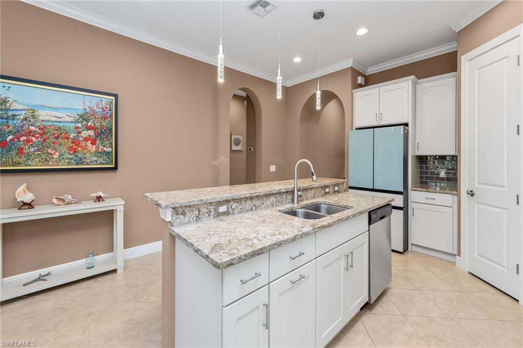 1286 Manado Drive Naples, FL 34113 - Photo 15 of 43