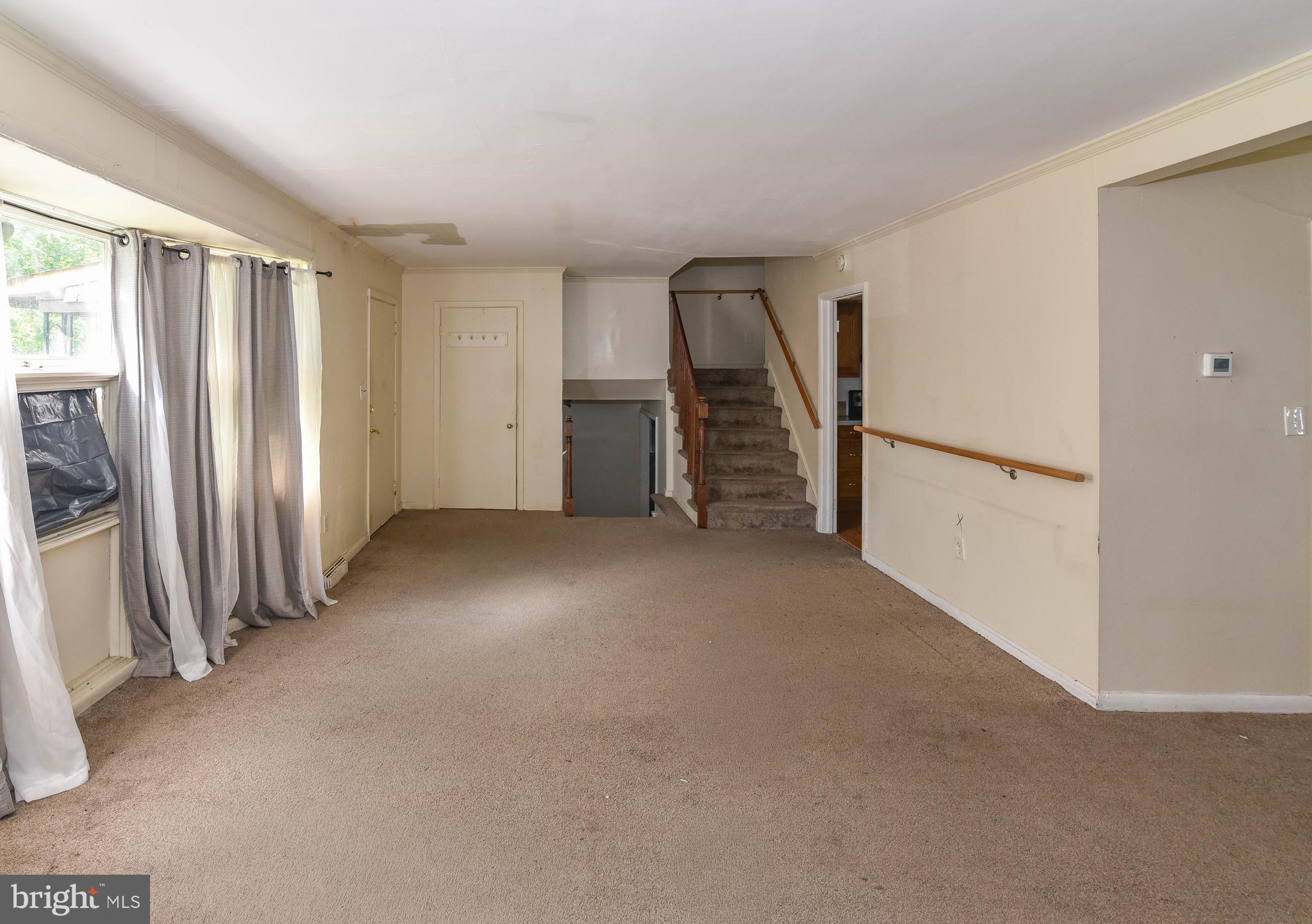 4510 Old Court Road Baltimore, MD 21208 - Photo 4 of 49