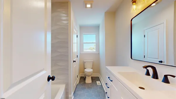 $989,000 | 819 Lafayette Boulevard, Brigantine, NJ 08203