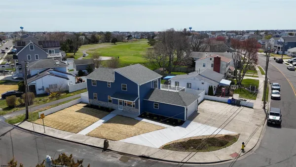 $989,000 | 819 Lafayette Boulevard, Brigantine, NJ 08203
