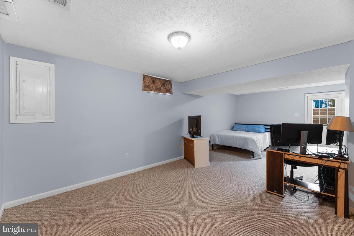 5911 Lawrence Drive Eldersburg, MD 21784 - Photo 39 of 50