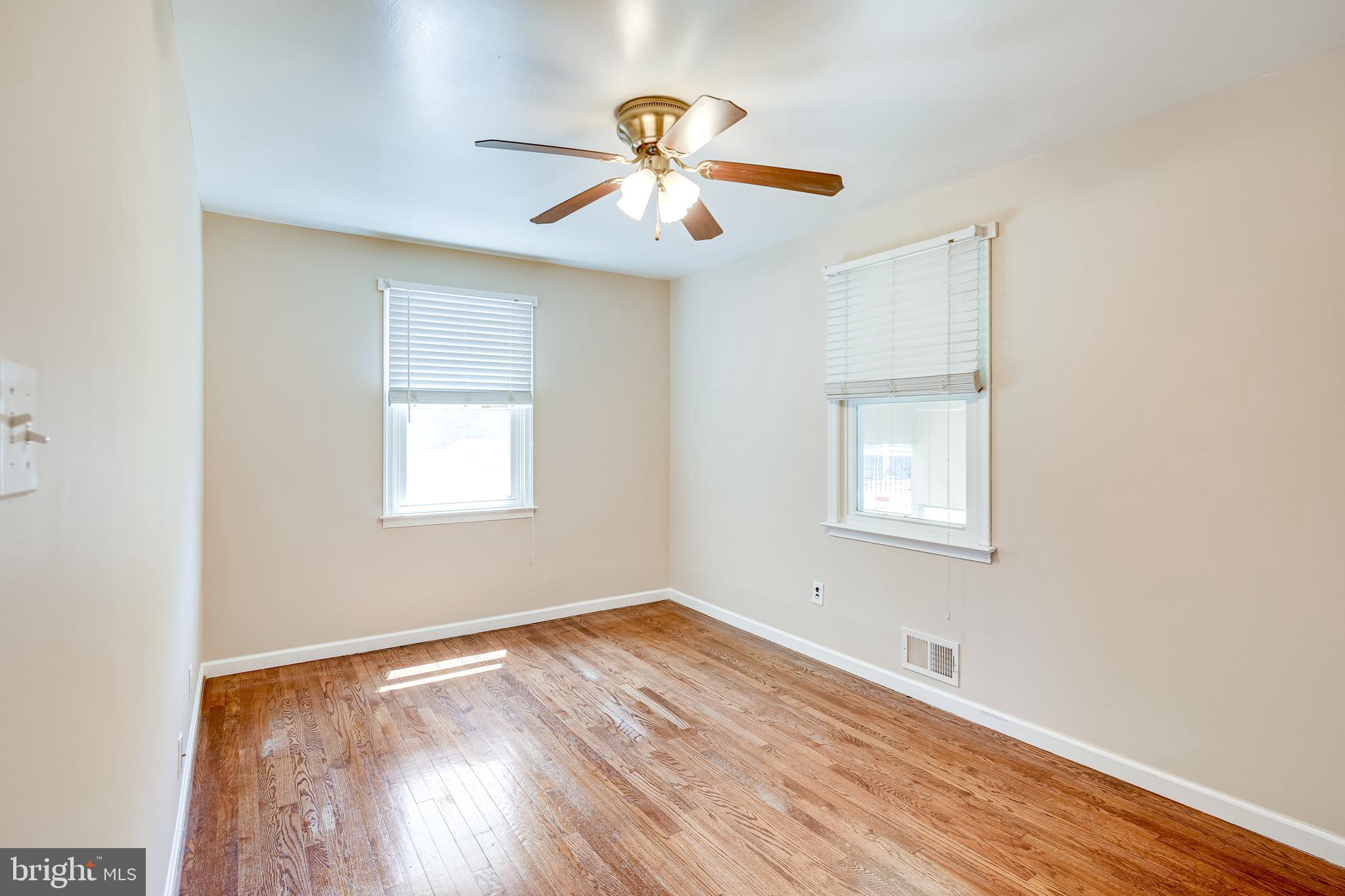1307 Willow Road Baltimore, MD 21222 - Photo 14 of 32 BEDROOM 1