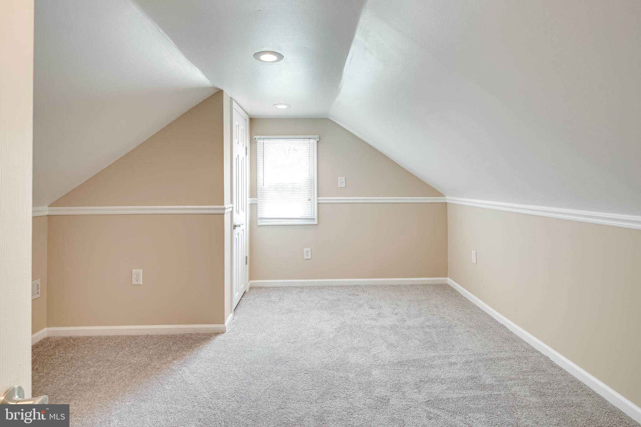 1307 Willow Road Baltimore, MD 21222 - Photo 19 of 32 BEDROOM 3