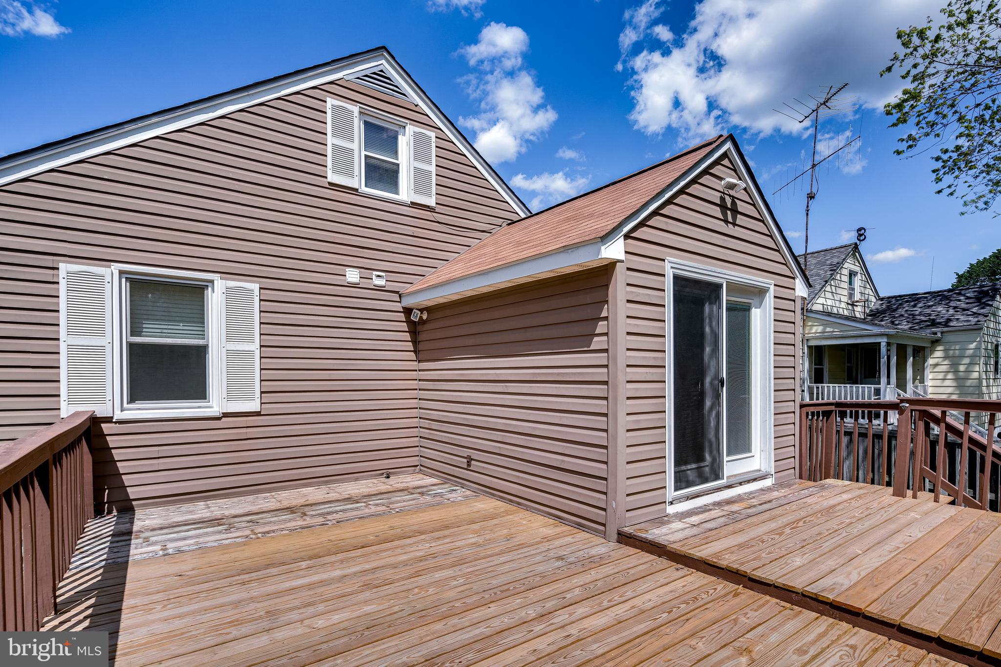 1307 Willow Road Baltimore, MD 21222 - Photo 27 of 32 DECK