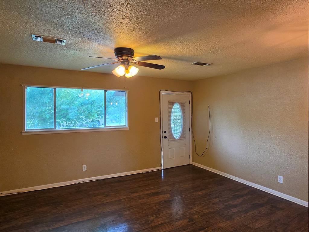 509 Starkey Street Bangs, TX 76823 - Photo 11 of 19