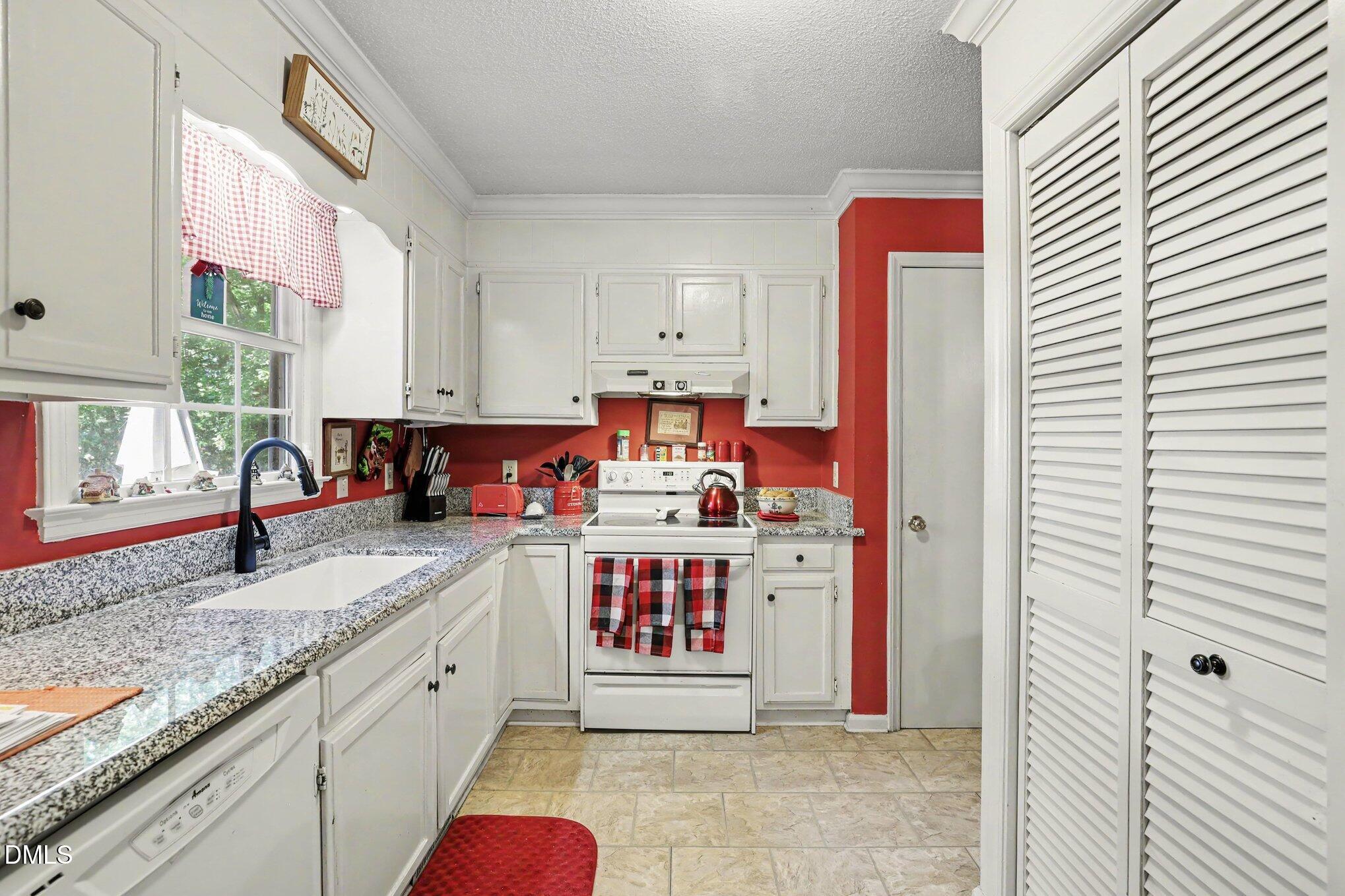 7316 Fox Road Raleigh, NC 27616 - Photo 13 of 32 013_file_2159