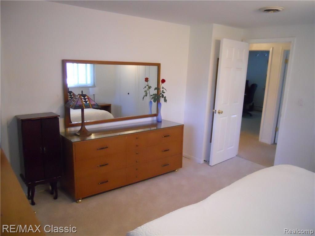 746 Lynndale Drive Rochester, MI 48309 - Photo 14 of 24 DSCN2357.JPG