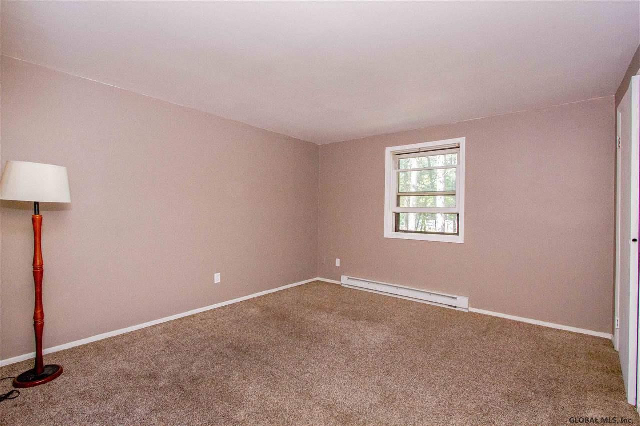 47 Wake Robin Road Malta, NY 12020 - Photo 15 of 23 Photo 15
