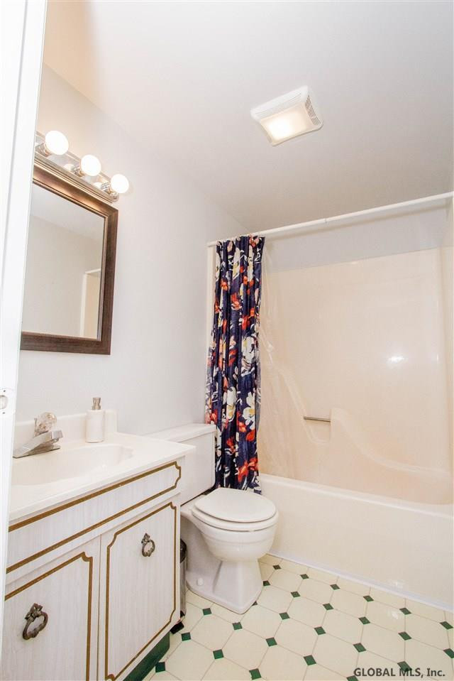 47 Wake Robin Road Malta, NY 12020 - Photo 17 of 23 Photo 17