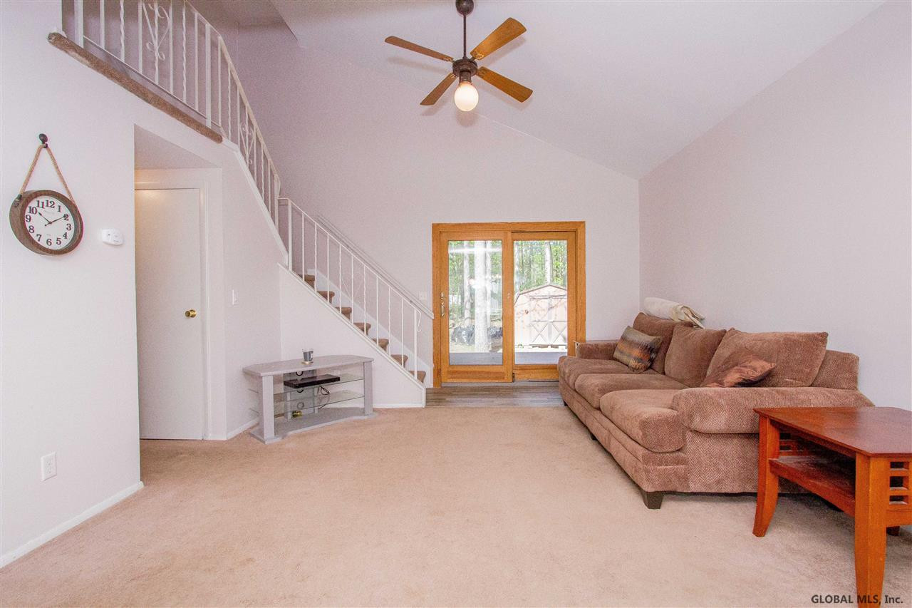 47 Wake Robin Road Malta, NY 12020 - Photo 6 of 23 Photo 6