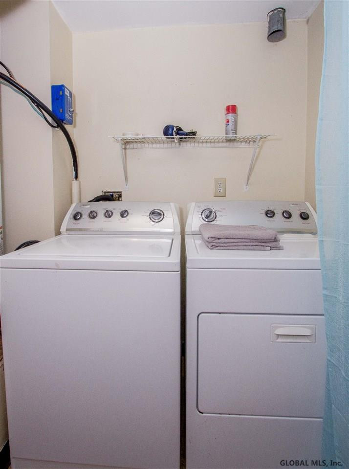 47 Wake Robin Road Malta, NY 12020 - Photo 8 of 23 Photo 8
