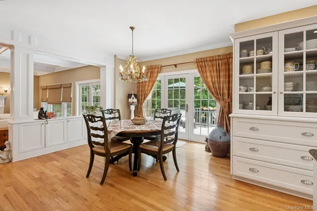 $1,490,000 | 7 Highwood Road, Setauket, NY 11733