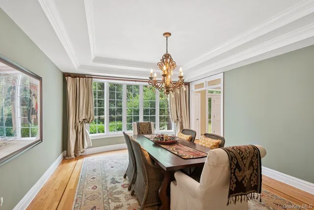 $1,490,000 | 7 Highwood Road, Setauket, NY 11733