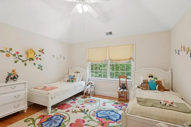 $1,490,000 | 7 Highwood Road, Setauket, NY 11733