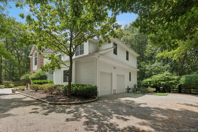 $1,490,000 | 7 Highwood Road, Setauket, NY 11733