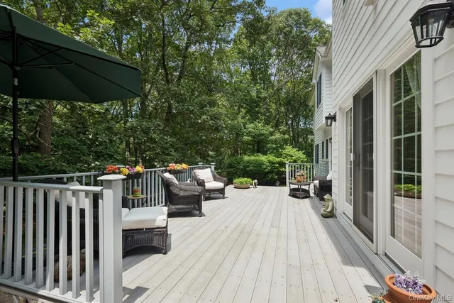 $1,490,000 | 7 Highwood Road, Setauket, NY 11733