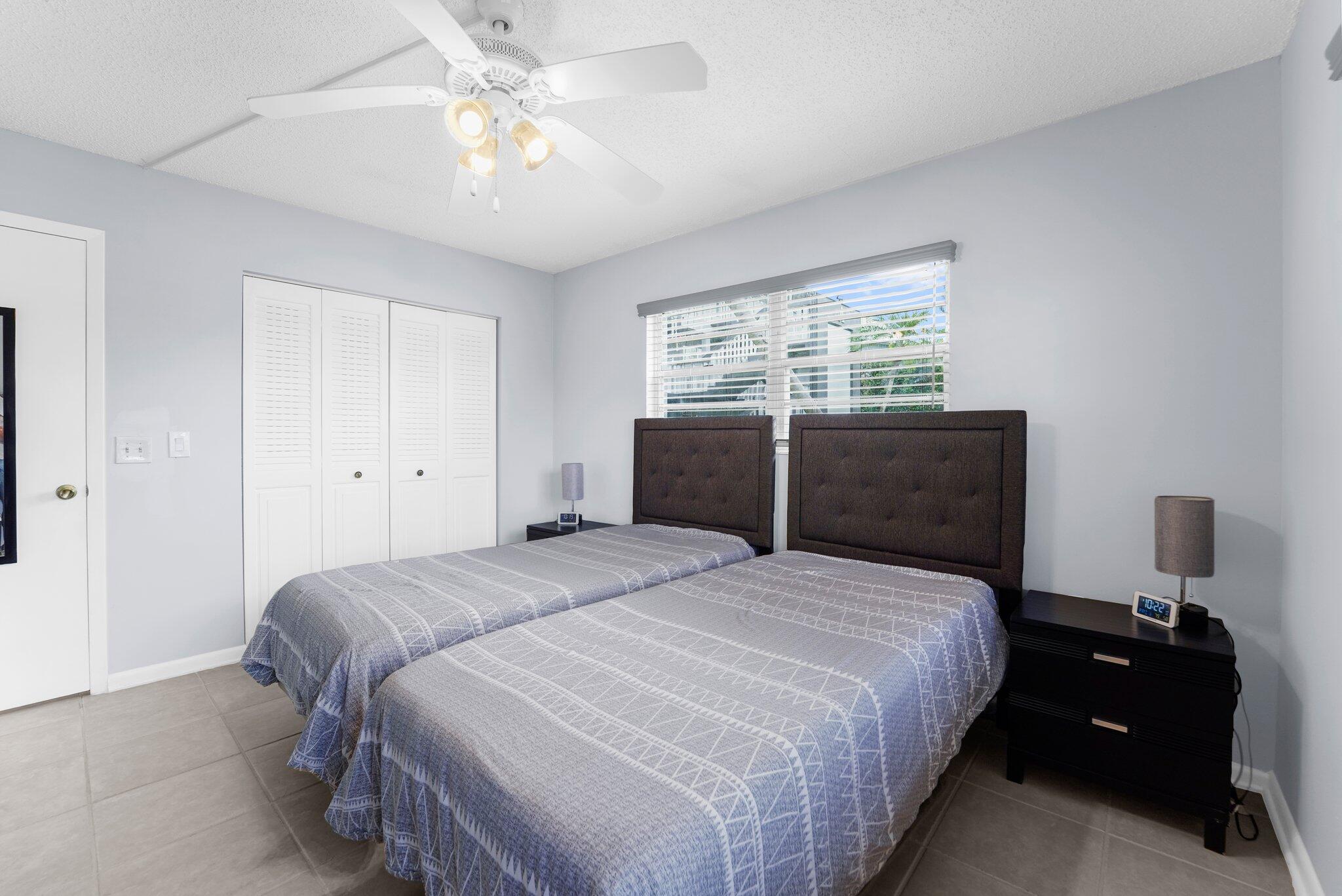 10 Suffolk A Boca Raton, FL 33434 - Photo 19 of 27 20-web-or-mls-DSC02212