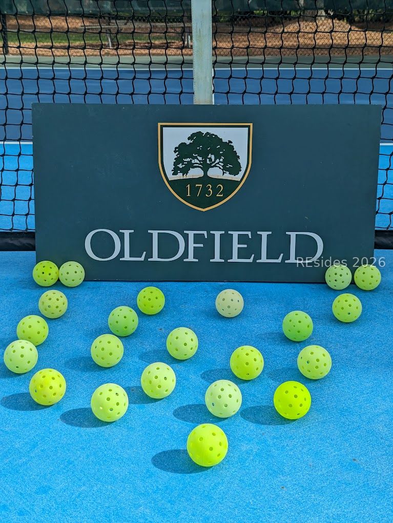 6 Buttonwood Lane Bluffton, SC 29909 - Photo 37 of 45 6 pickleball courts and four tennis courts