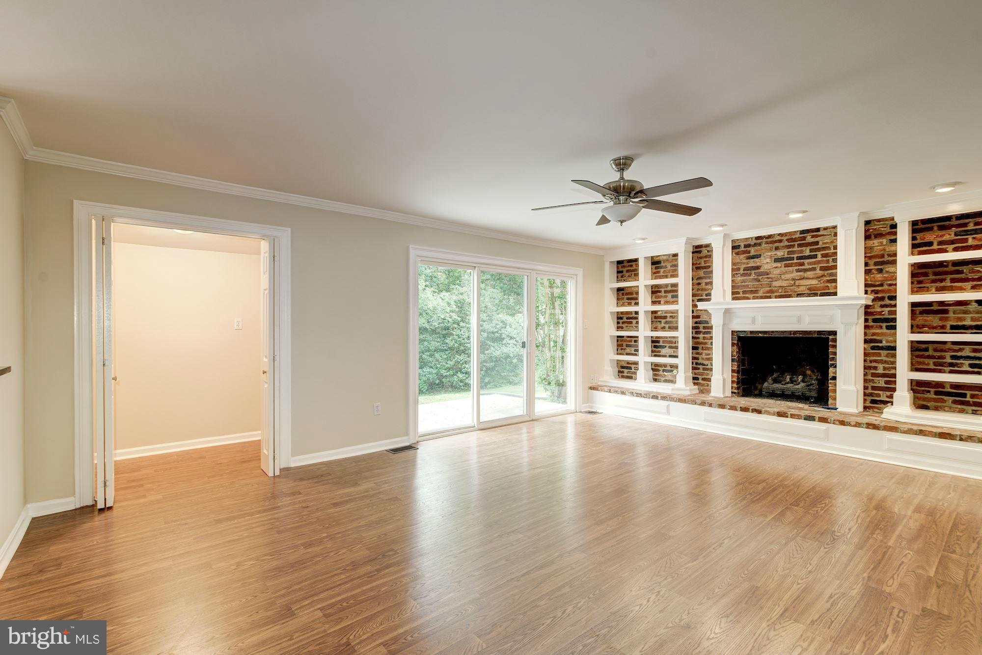 8213 Langbrook Road Springfield, VA 22152 - Photo 6 of 30 Family Room