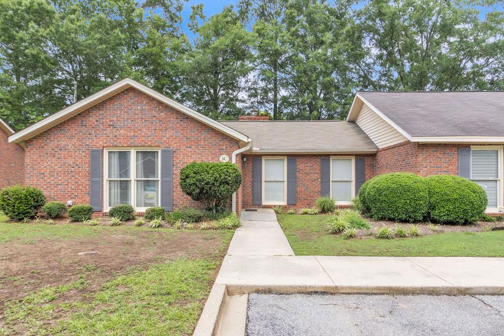 1291 Calhoun Road Greenwood, SC 29649 - Photo 1 of 27 Main View