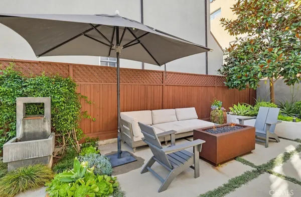 $7,995 | 6713 East Ocean Boulevard, Long Beach, CA 90803