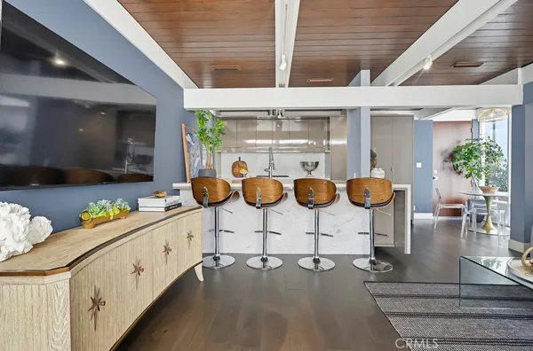 $7,995 | 6713 East Ocean Boulevard, Long Beach, CA 90803