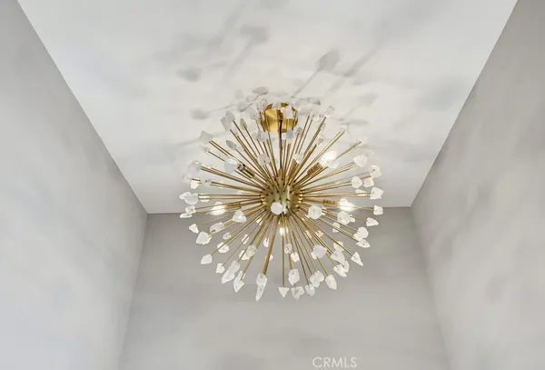 $7,995 | 6713 East Ocean Boulevard, Long Beach, CA 90803