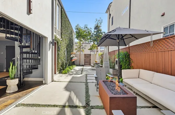 $7,995 | 6713 East Ocean Boulevard, Long Beach, CA 90803