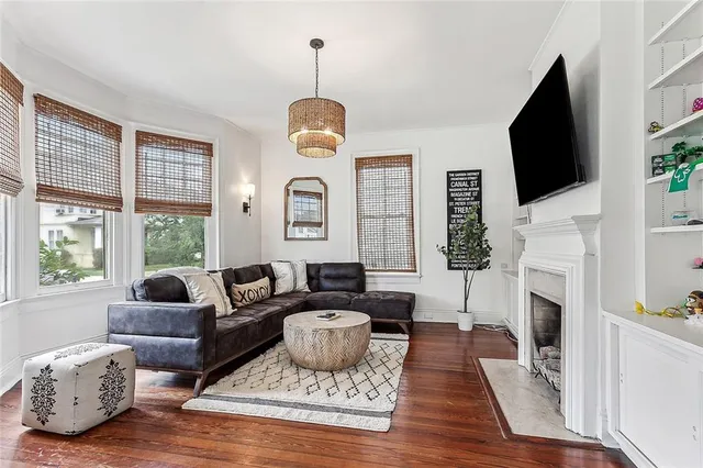 $7,000 | 1215 Pine Street, New Orleans, LA 70118