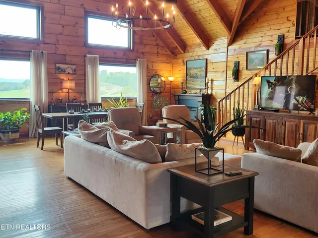 $1,050,000 | 735 Ball Road, White Pine, TN 37890