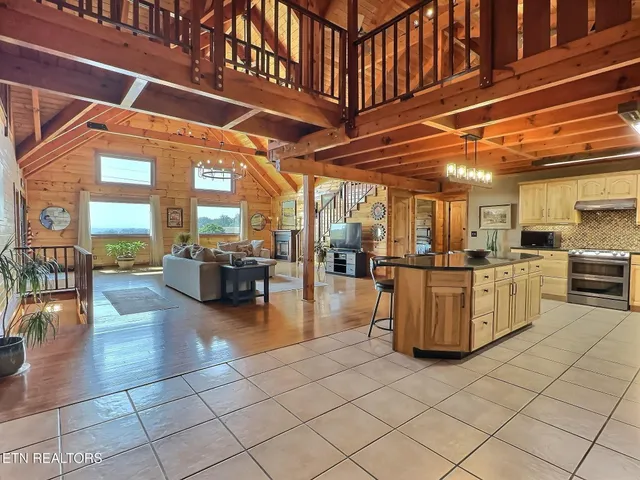 $1,050,000 | 735 Ball Road, White Pine, TN 37890