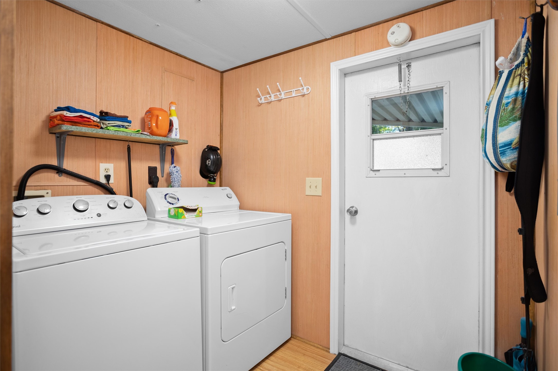 2330 Sabinetown Road Hemphill, TX 75948 - Photo 26 of 34 a utility room with dryer and washer