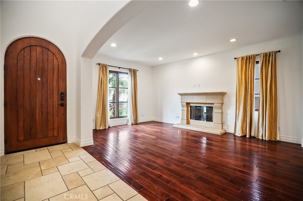 10618 Rountree Road Los Angeles, CA 90064 - Photo 7 of 55