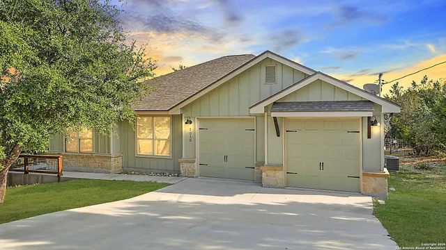 $499,900 | 1039 Primrose Path, Spring Branch, TX 78070